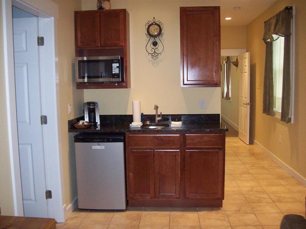 Colonels Suites Northeast Harbor Стая снимка